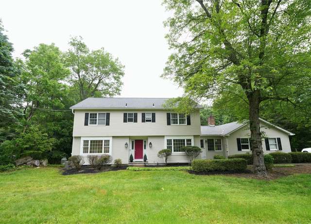 Property at 38 Buena Vista Ter, Central Valley, NY 10917, 4 beds, 2.5 baths