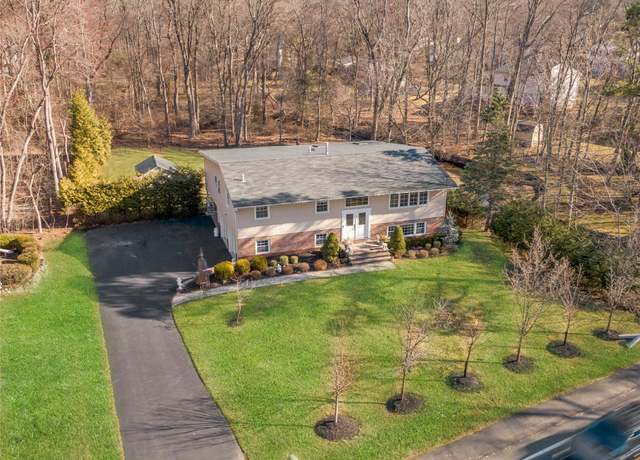 Property at 160 Phillips Hill Rd, New City, NY 10956, 5 beds, 4 baths