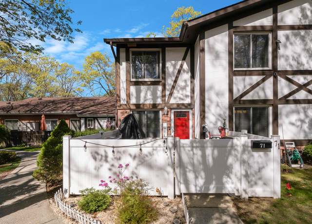 Property at 71 Birchwood Rd #71, Medford, NY 11763, 2 beds, 1.5 baths