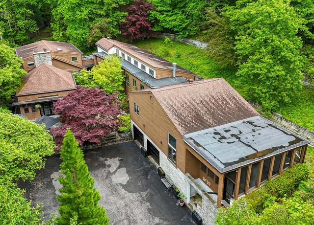 Property at 32 New Hill Rd, Putnam Valley, NY 10579, 4 beds, 3 baths