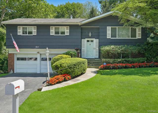 Property at 3 Old Farm Cir, White Plains, NY 10605, 4 beds, 3 baths