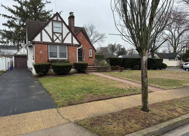 Property at 820 Edward St, North Baldwin, NY 11510, 3 beds, 1.5 baths