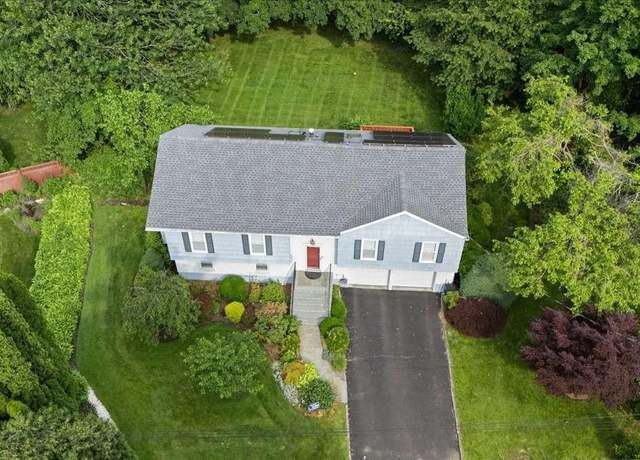 Property at 12 Edgemont Cir, Scarsdale, NY 10583, 4 beds, 3 baths