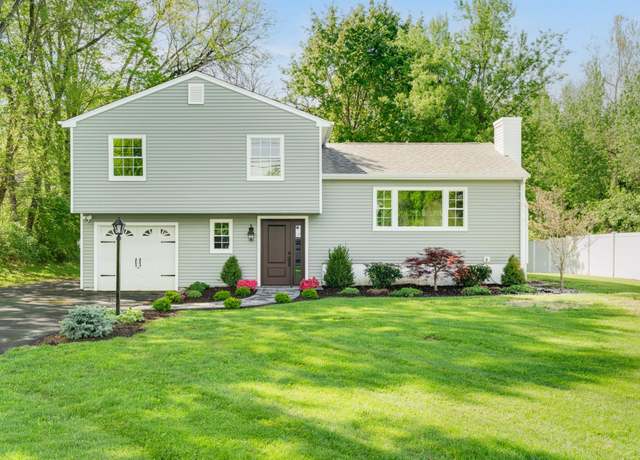 Property at 5 Helen Dr, Wappingers Falls, NY 12590, 3 beds, 1.5 baths