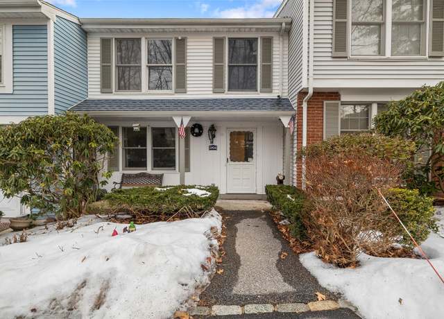 Property at 2904 Kings Way, Carmel, NY 10512, 2 beds, 1.5 baths