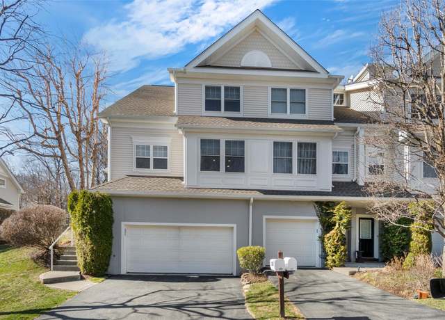 Property at 126 Underhill Ln, Peekskill, NY 10566, 3 beds, 2.5 baths