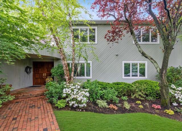 Property at 1314 Everit Pl, Hewlett Harbor, NY 11557, 5 beds, 4.5 baths