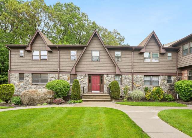 Property at 52 Milford Ln Unit 3A, Suffern, NY 10901, 1 bed, 1.5 baths