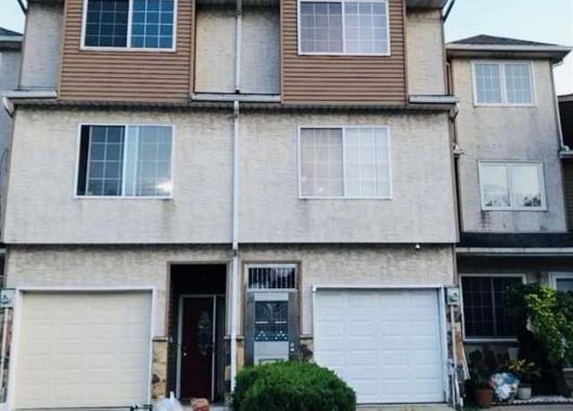 Property at 78 Stage Ln, Staten Island, NY 10304, 3 beds, 2.5 baths
