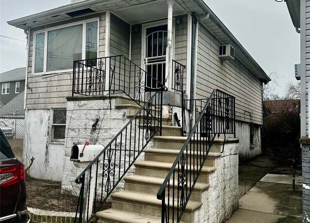 Property at 102-30 Davenport Ct, Howard Beach, NY 11414, 3 beds, 1.5 baths