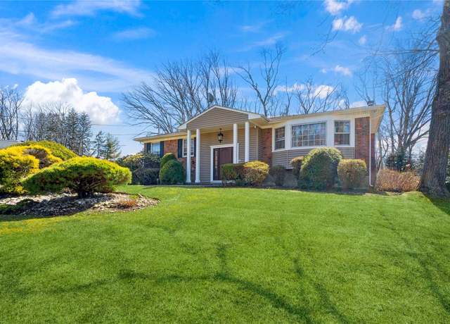 Property at 10 Colgate Dr, Plainview, NY 11803, 4 beds, 3 baths