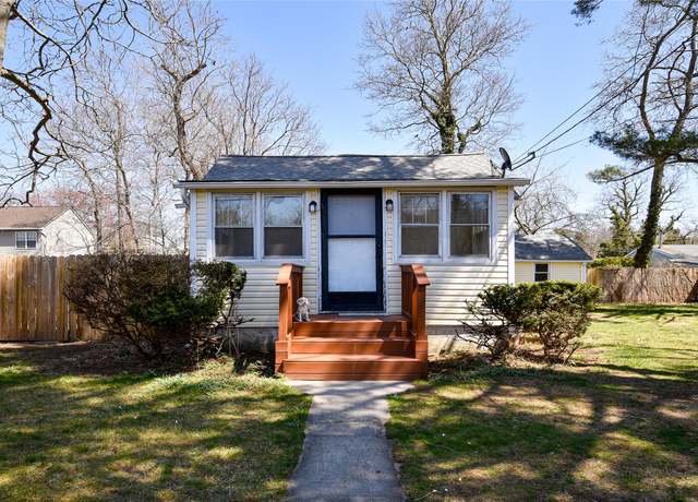 Property at 129 Locust Dr, Mastic Beach, NY 11951, 2 beds, 1 bath