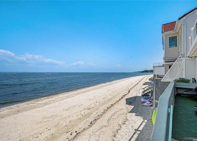 Property at 19 Pine Ln, Bayville, NY 11709, 3 beds, 3 baths