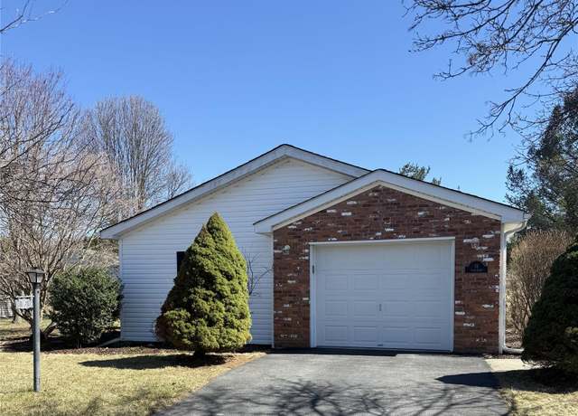 Property at 16 Vista Ln, Poughkeepsie, NY 12603, 3 beds, 2 baths