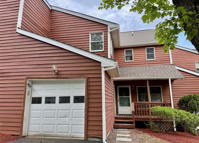 Property at 10 Woodland Way N, Ellenville, NY 12428, 3 beds, 2.5 baths