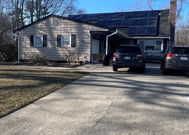 Property at 2509 Spur Dr N, Islip Terrace, NY 11752, 4 beds, 2 baths