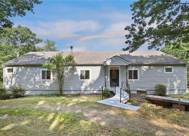 Property at 104 Crest Rd, Cold Spring, NY 10516, 4 beds, 3 baths