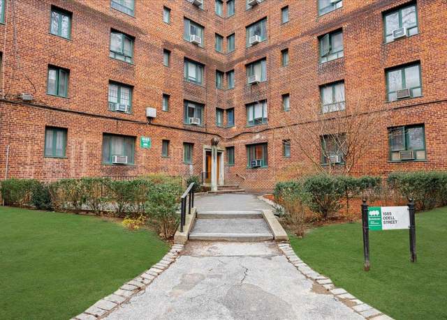 Property at 1585 Odell St Unit 7H, Bronx, NY 10462, 2 beds, 1 bath