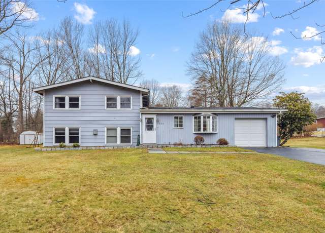 Property at 3339 Curry St, Yorktown Heights, NY 10598, 4 beds, 2.5 baths