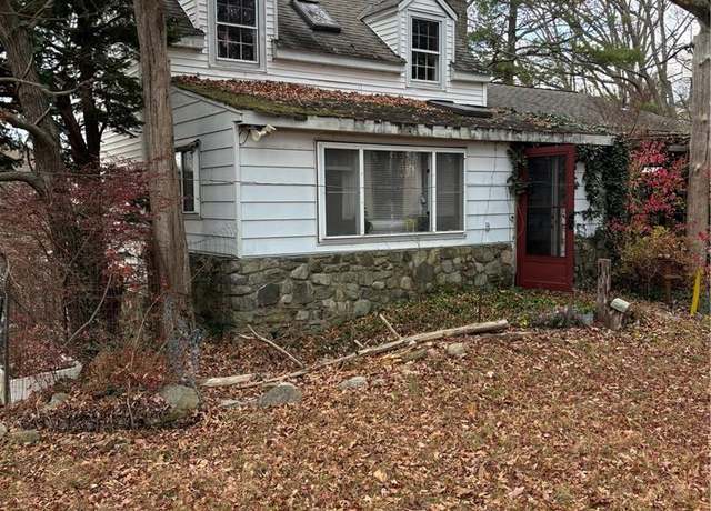 Property at 138 Conklin Rd, Monroe, NY 10950, 1 bed, 2 baths