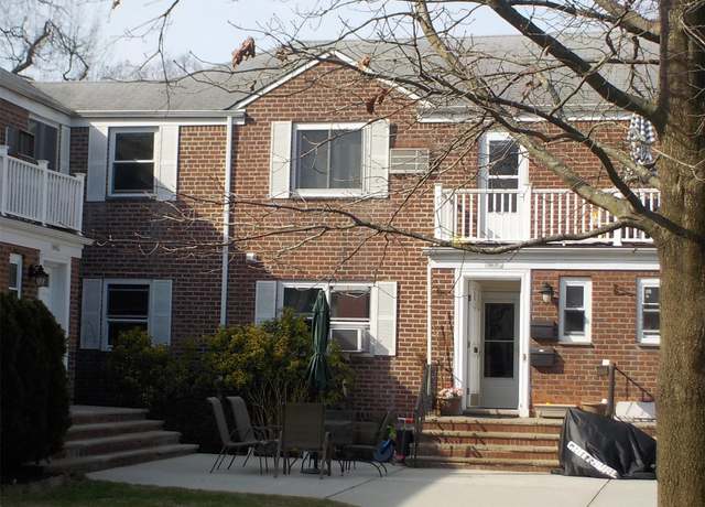 Property at 260-37 Union Tpke Unit 2nd fl, Glen Oaks, NY 11004, 2 beds, 1 bath