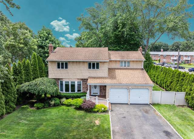 Property at 50 Wildwood Ave, Deer Park, NY 11729, 4 beds, 2.5 baths