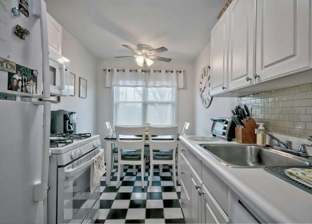 Property at 43 N Forest Ave Unit C3, Rockville Centre, NY 11570, 1 bed, 1 bath