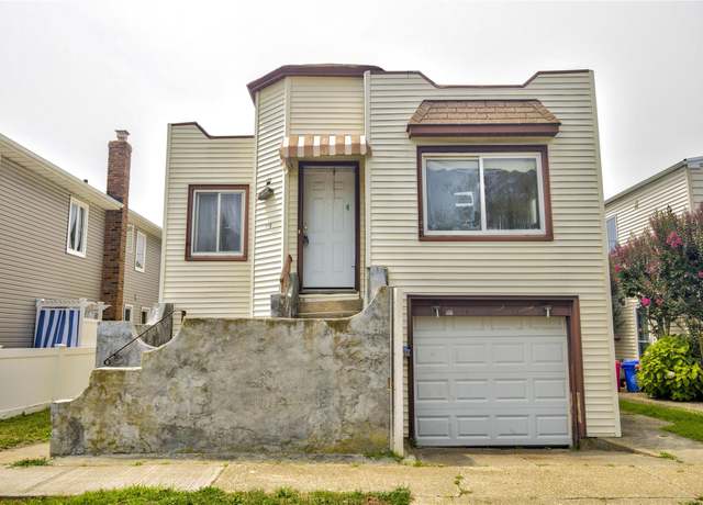 Property at 119 Belmont Ave, Long Beach, NY 11561, 3 beds, 1 bath