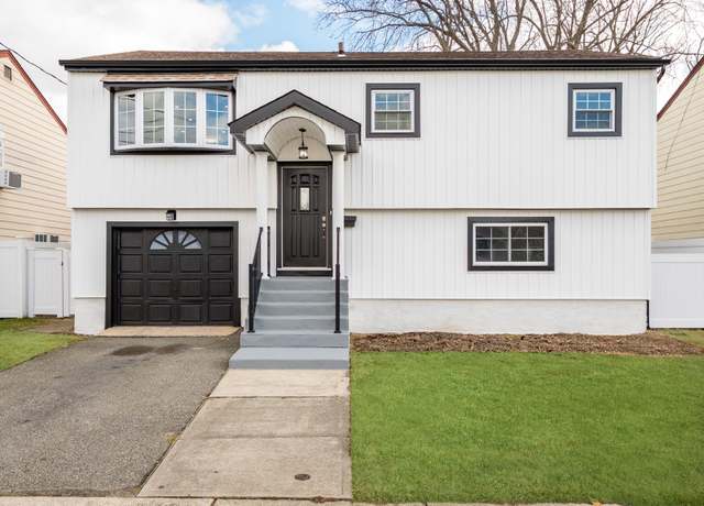 Property at 377 Westside Ave, Freeport, NY 11520, 5 beds, 2 baths