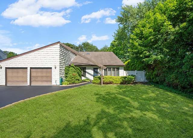 Property at 25 Nantucket Dr, Medford, NY 11763, 3 beds, 2 baths