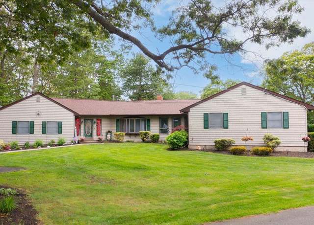 Property at 7 A Division St, Holtsville, NY 11742, 3 beds, 3 baths