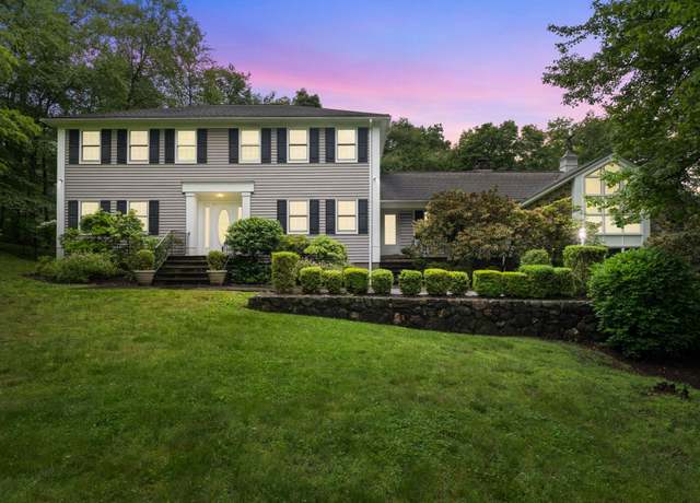 Property at 6 Gilman Ln, Cortlandt Manor, NY 10567, 4 beds, 2.5 baths