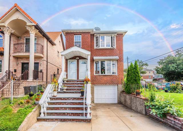 Property at 12104 150th Ave, South Ozone Park, NY 11420, 6 beds, 5 baths