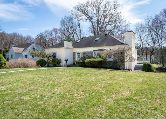 Property at 23 Meadowbrook Ln, Mount Kisco, NY 10549, 3 beds, 2 baths