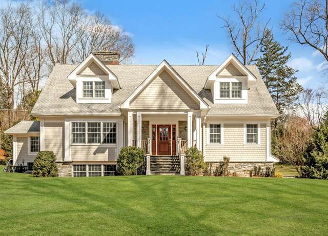 Property at 33 Orchard Dr, Armonk, NY 10504, 3 beds, 4 baths