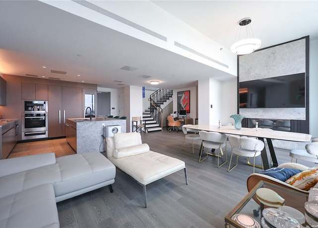 Property at 133-27 39 Ave Ph 3B, Flushing, NY 11354, 3 beds, 3.5 baths