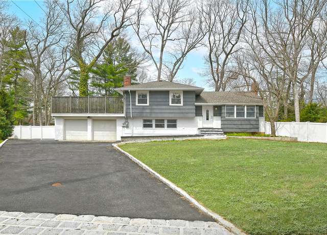 Property at 5 Shadywood Ct, Huntington, NY 11743, 3 beds, 2 baths