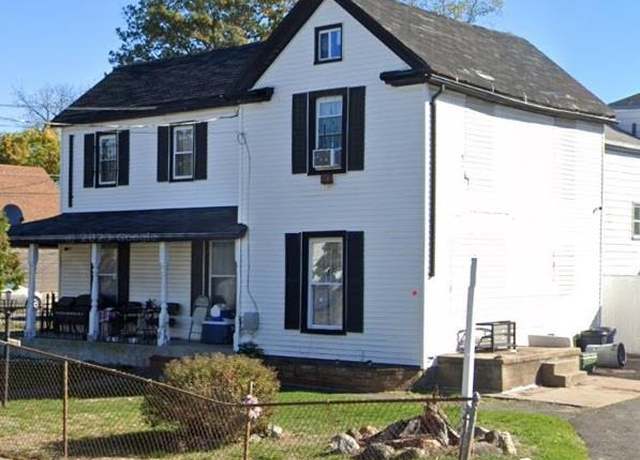 Property at 136-03 220th St, Laurelton, NY 11413, 3 beds, 1.5 baths