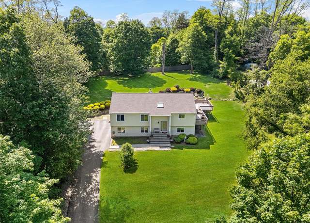 Property at 10 Bluejay Pl, Mahopac, NY 10541, 4 beds, 3 baths