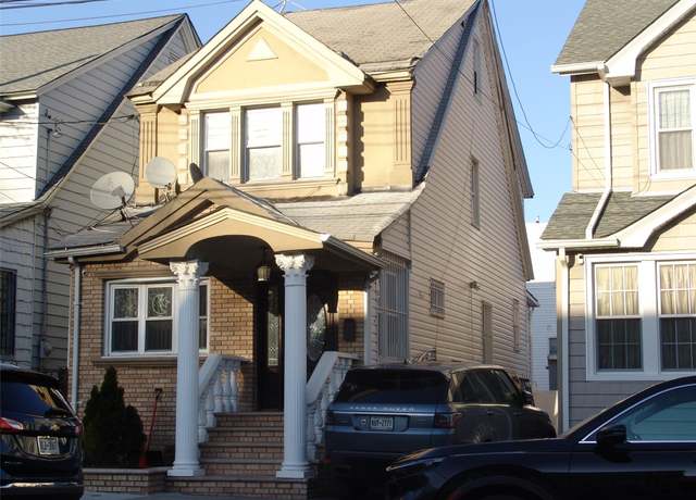 Property at 8405 102nd St, Richmond Hill, NY 11418, 5 beds, 2.5 baths