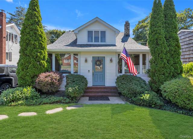Property at 37 Grand Ave, Northport, NY 11768, 3 beds, 2 baths