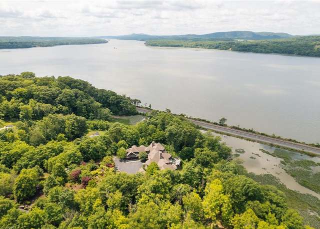 Property at 14 Wyndclyffe Ct, Rhinebeck, NY 12572, 4 beds, 7.5 baths
