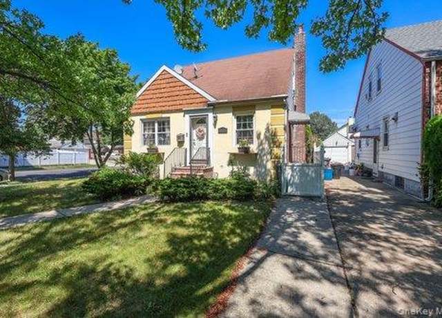 Property at 46-03 195th St, Flushing, NY 11358, 4 beds, 2 baths