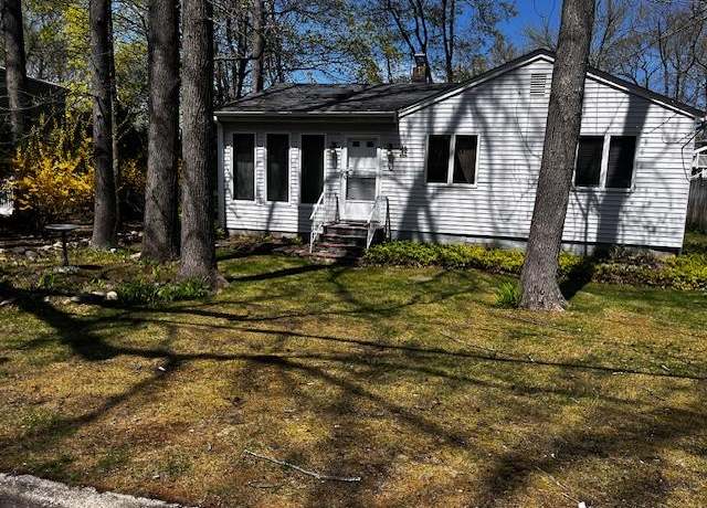 Property at 9 Annette, Smithtown, NY 11787, 2 beds, 1 bath