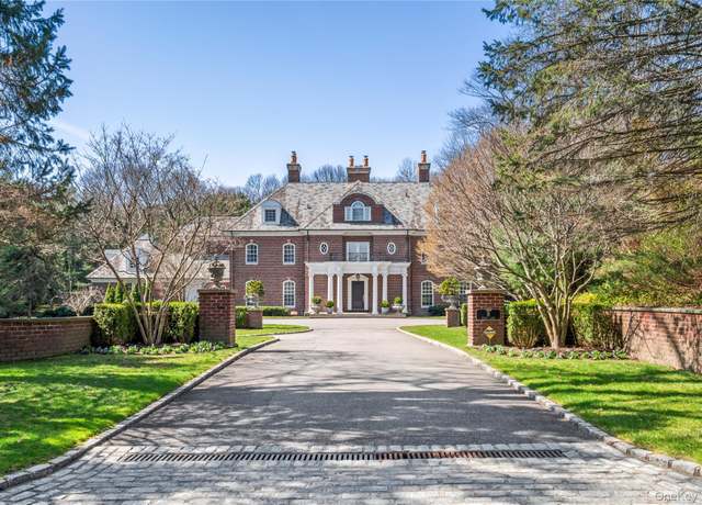 Property at 8 Vista Ln, Brookville, NY 11545, 5 beds, 7.5 baths