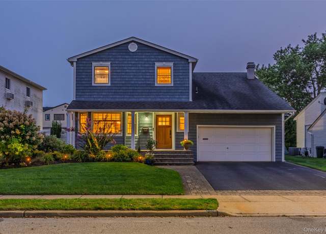Property at 3048 Timothy Rd, Bellmore, NY 11710, 4 beds, 2.5 baths