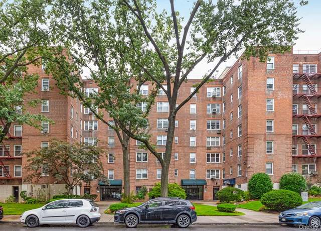 Property at 27-10 Parsons Blvd Unit 1F, Flushing, NY 11354, 1 bed, 1 bath