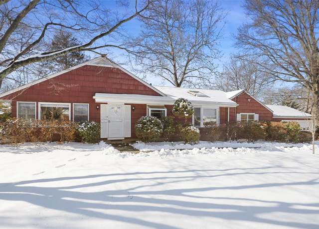Property at 14 Old Orchard Rd, Rye Brook, NY 10573, 3 beds, 2.5 baths