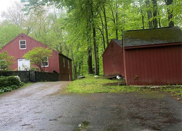 Property at 32 echo valley road Echo Valley Rd, Newtown, CT 06470, 6 beds, 4 baths