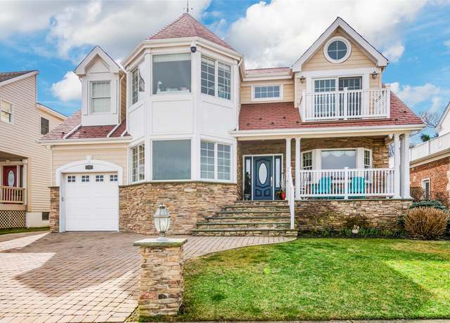 Property at 450 W Bay Dr, Long Beach, NY 11561, 5 beds, 5 baths